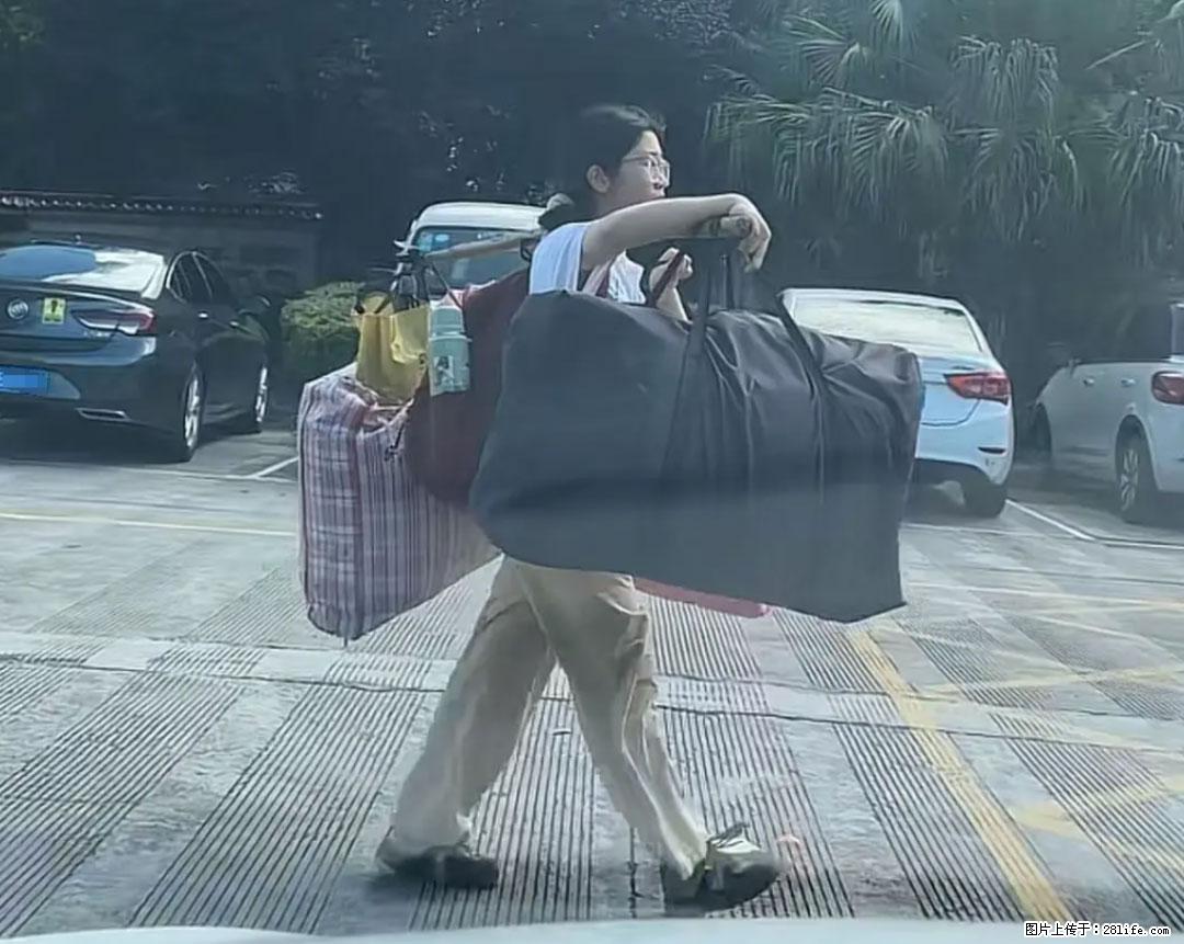 全网追的“扁担女孩”，找了一份暑假工，时薪12元 - 荷泽生活资讯 - 荷泽28生活网 heze.28life.net